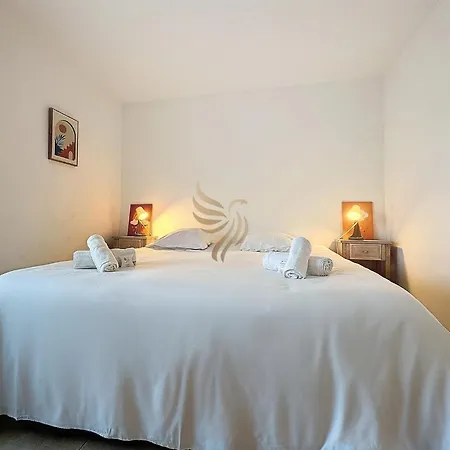 Apartmán Apt 4 Ppl, Terrace, Pool, A/C *