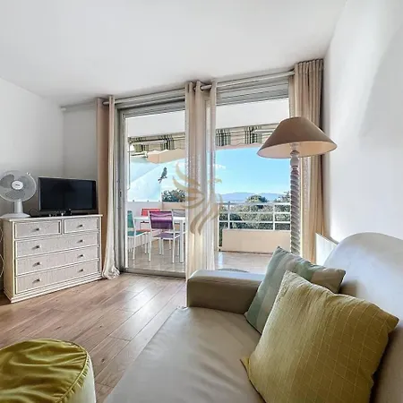 4 P, Sea View, Terraces, Swimming Pool, A/c * Saint-Raphael (Var)