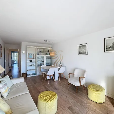4 P, Sea View, Terraces, Swimming Pool, A/c