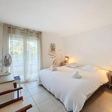 Apartment 4 P, Sea View, Terraces, Swimming Pool, A/c